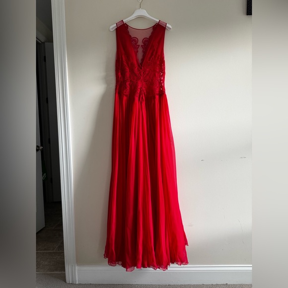 Authentic Zuhair Murad Red Silk Pleated Chiffon Gown - Picture 11 of 15
